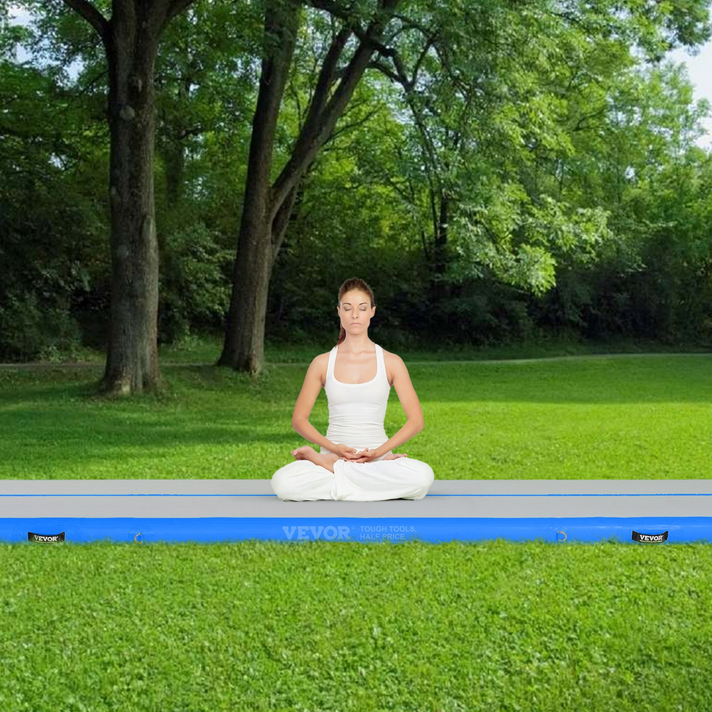 Colchoneta inflable de 4 pulgadas con bomba eléctrica para gimnasio yoga porristas playa y agua 13 pies azul