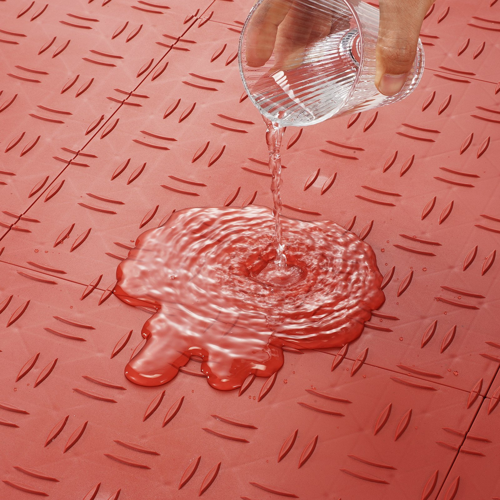 VEVOR Garage Tiles Interlocking, 12 x 12 x 0.53 inch 50 Pack Garage Floor Covering Tiles, Non-Slip Double-Sided Texture Garage Flooring Tiles, for Garages, Basements, Repair Shops, Red