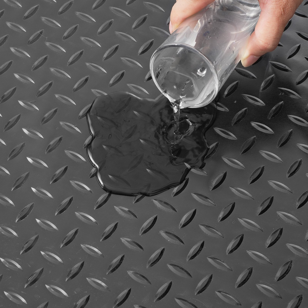 VEVOR Alfombrillas para garaje 2 rollos 17 x 3,6 pies 2,5 mm de grosor color negro de PVC para debajo del coche
